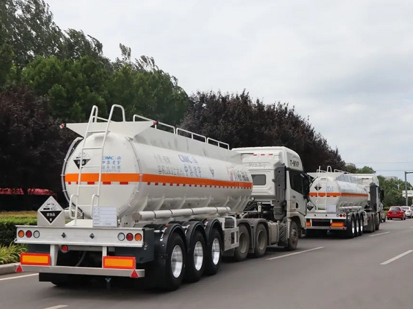 貴州新客戶一次性下單10臺車，凌宇液罐在業(yè)內(nèi)是真香……